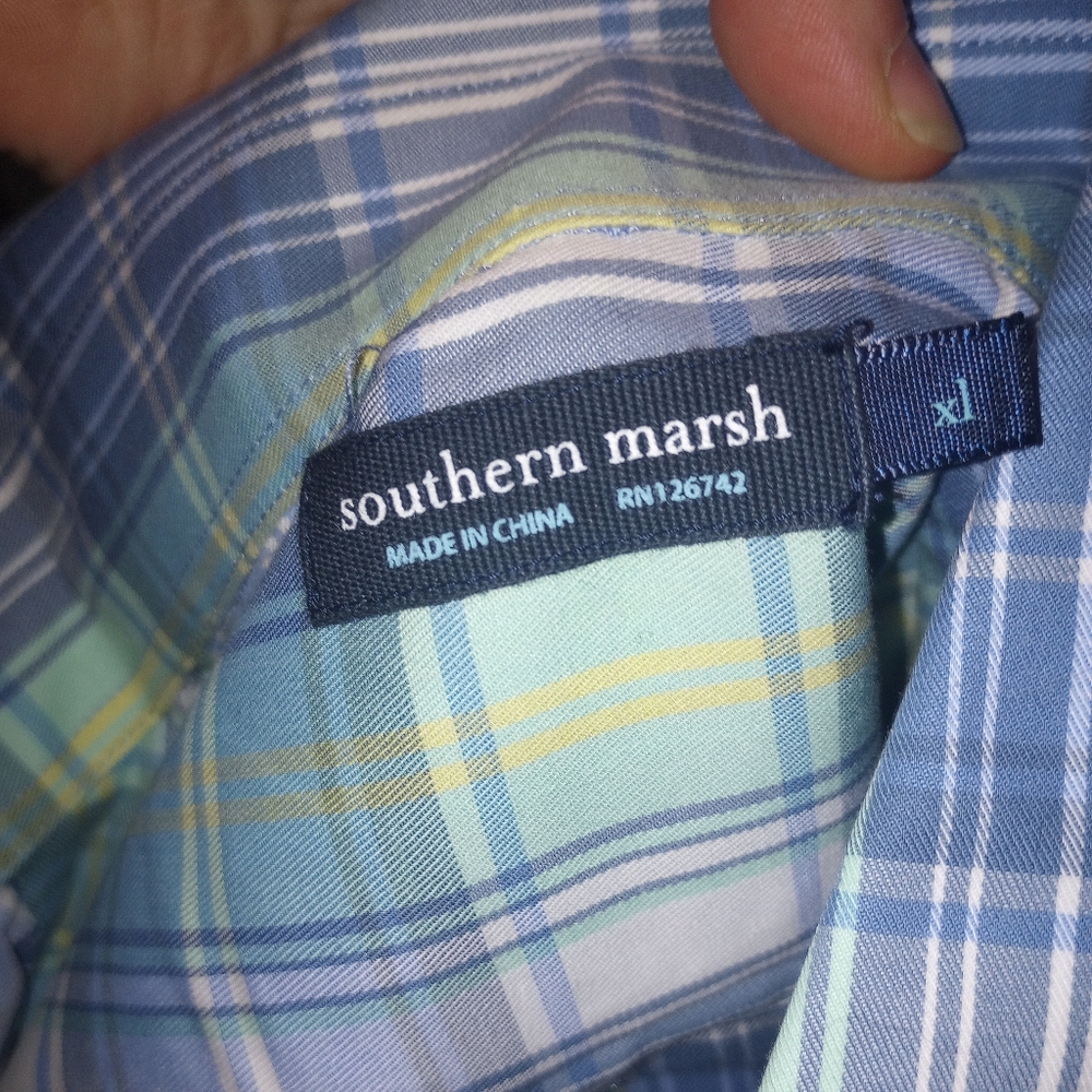 NWOT Men's Size x1 Southern Marsh shirt
